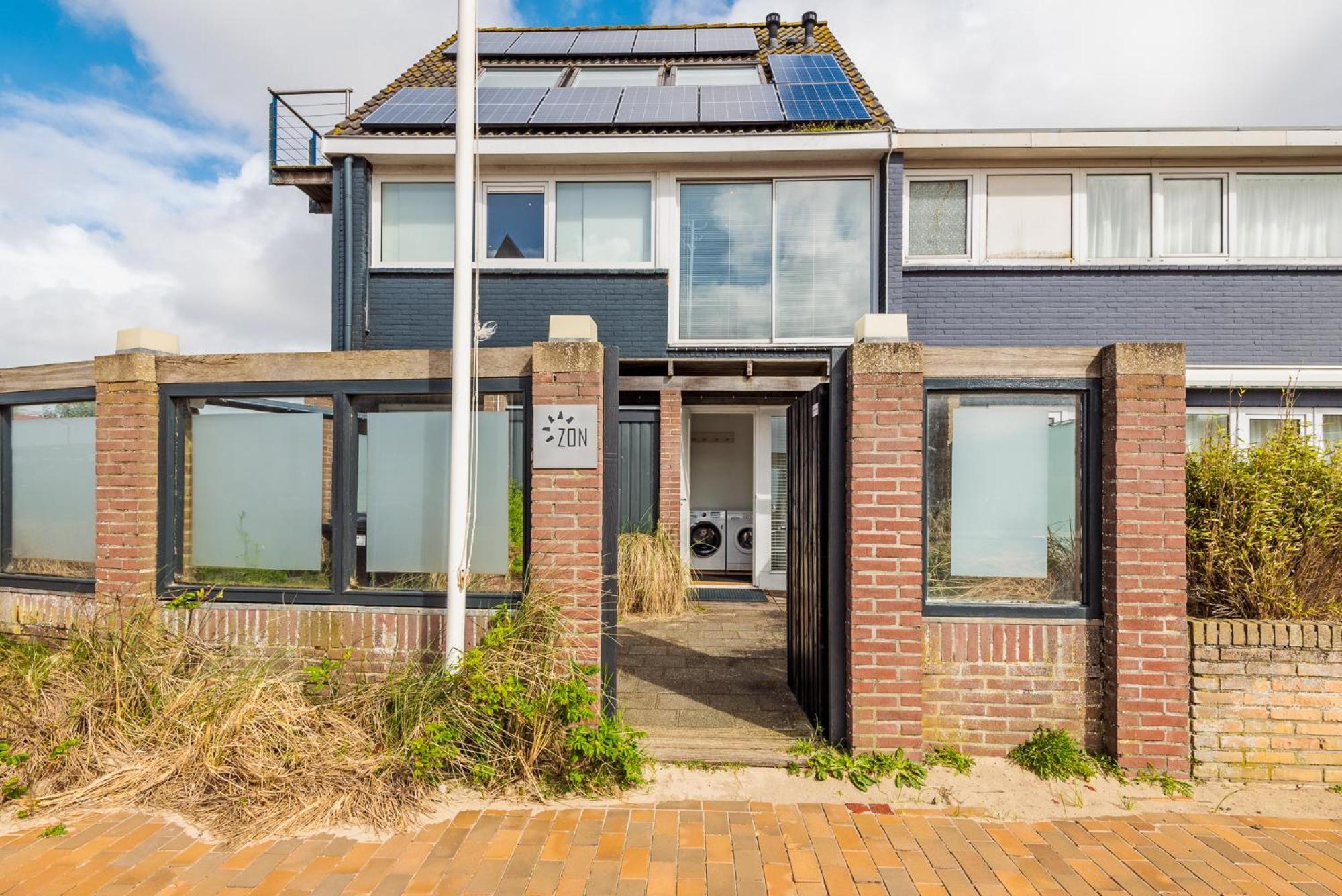 Zon Modern Beach House แบร์เกิน อาน ซี ภายนอก รูปภาพ